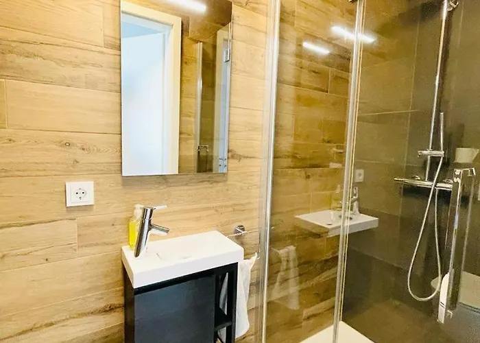 Two Bedroom Featuring Terrace And Parking 公寓 卢森堡