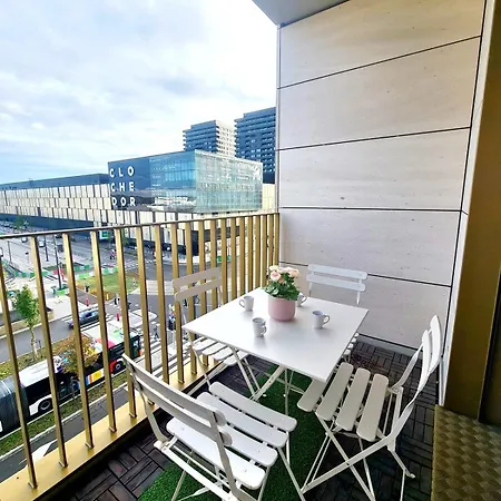 شقة Two Bedroom Featuring Terrace And Parking لوكسمبورغ